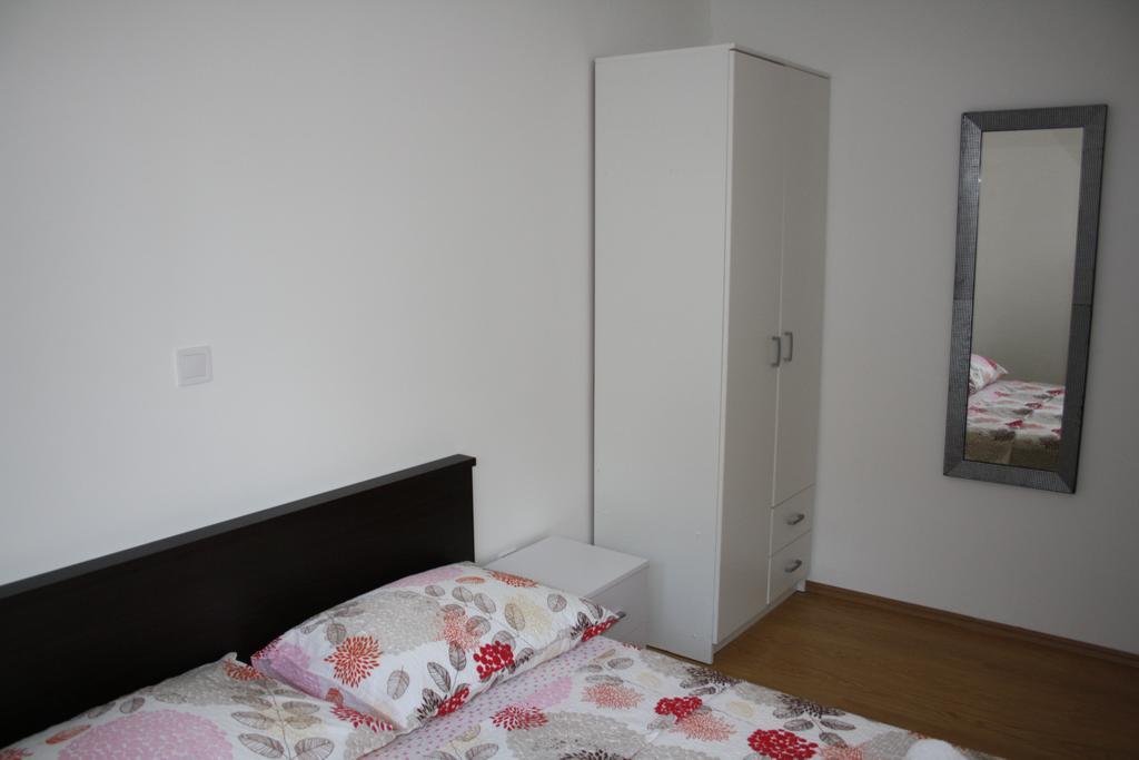 Apartments Suker Τρογκίρ Εξωτερικό φωτογραφία