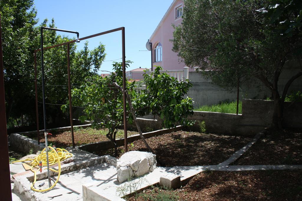 Apartments Suker Τρογκίρ Εξωτερικό φωτογραφία