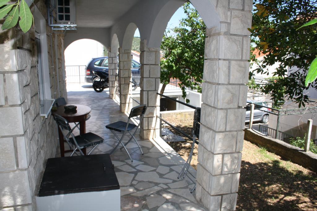 Apartments Suker Τρογκίρ Εξωτερικό φωτογραφία